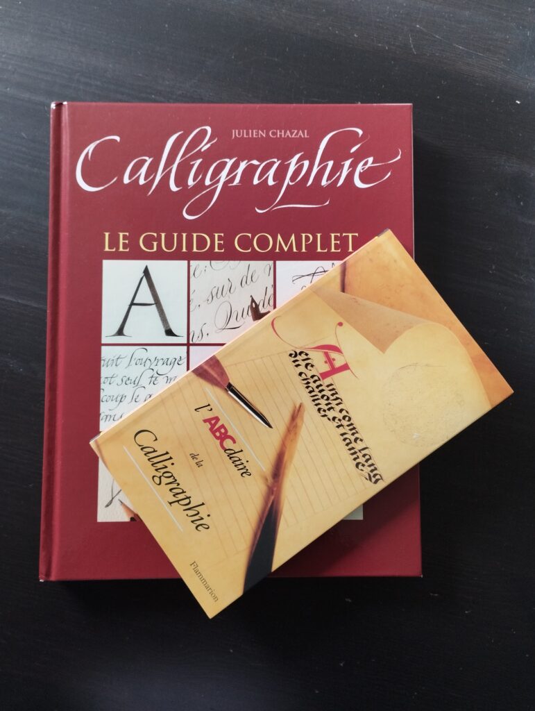 2 livres de calligraphie